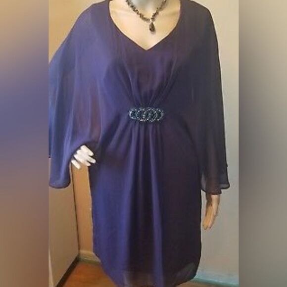 Women’s Purple Special Occasion Dress Batwing Loose Long Sleeves Size 10 - Picture 9 of 9